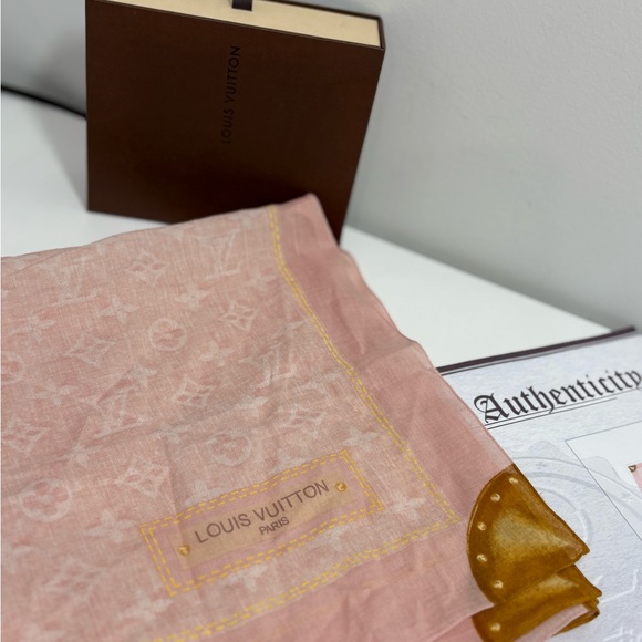 Authentic LOUIS VUITTON monogram trunks & bags scarf Twilly w box & certificate - Picture 1 of 11